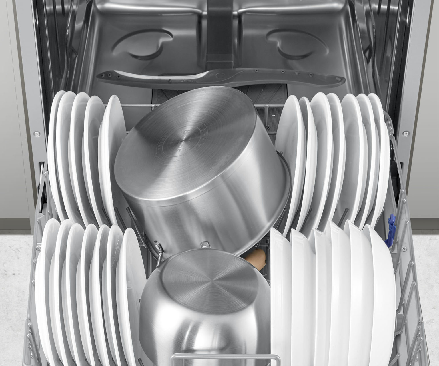 Stainless Steel Dishwasher with 14 Place Settings Stainless Steel Dishwasher with 14 Place Settings